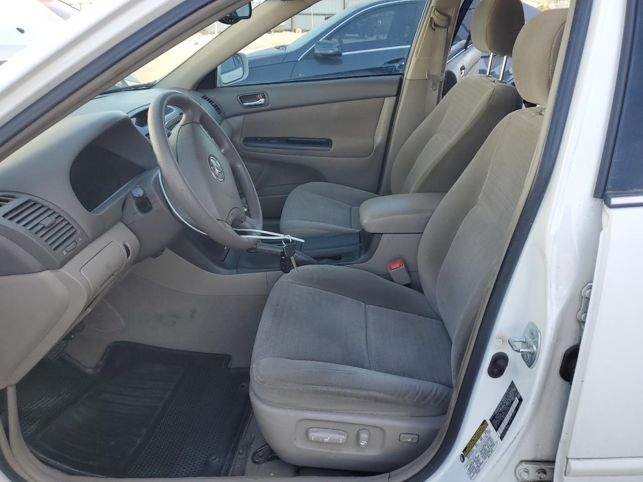 2005 Toyota Camry Le VIN: 4T1BE32K45U610120 Lot: 81714705