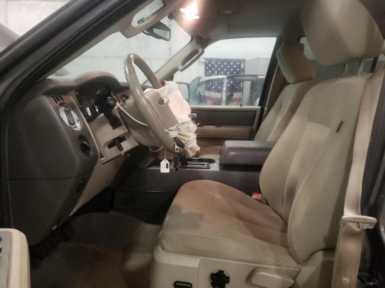 2010 Ford Expedition Xlt VIN: 1FMJU1G56AEA54113 Lot: 81702045