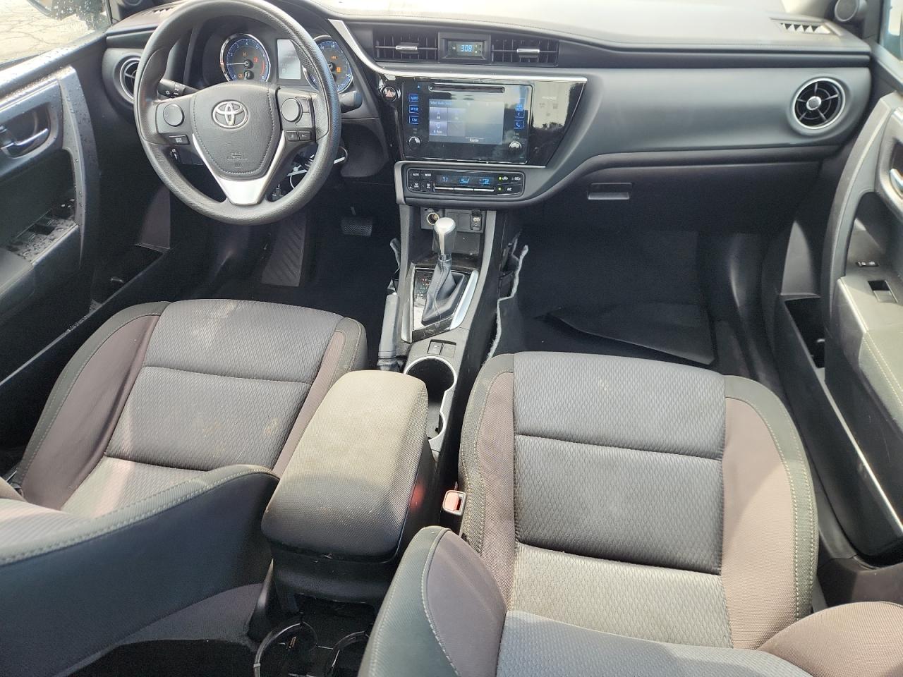2017 Toyota Corolla L VIN: 5YFBURHE5HP658898 Lot: 68884615