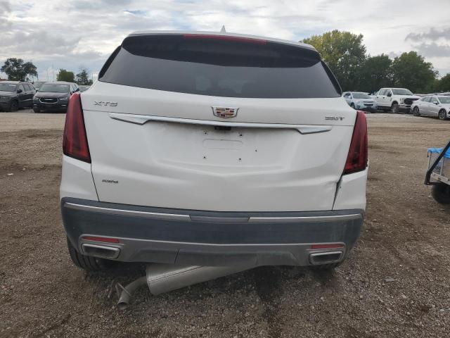  CADILLAC XT5 2024 Белы