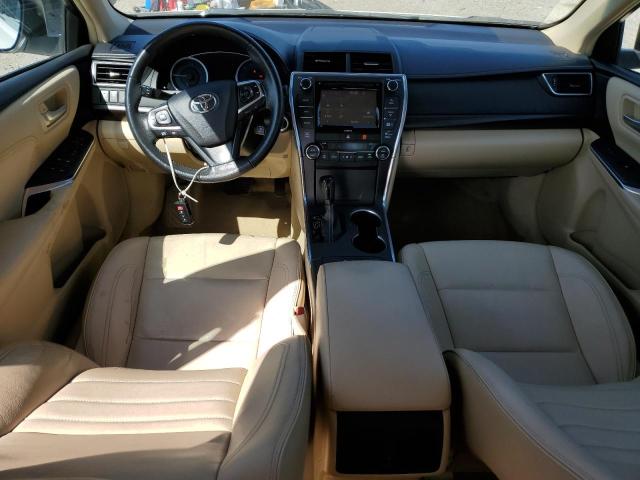 Седаны TOYOTA CAMRY 2017 Белы