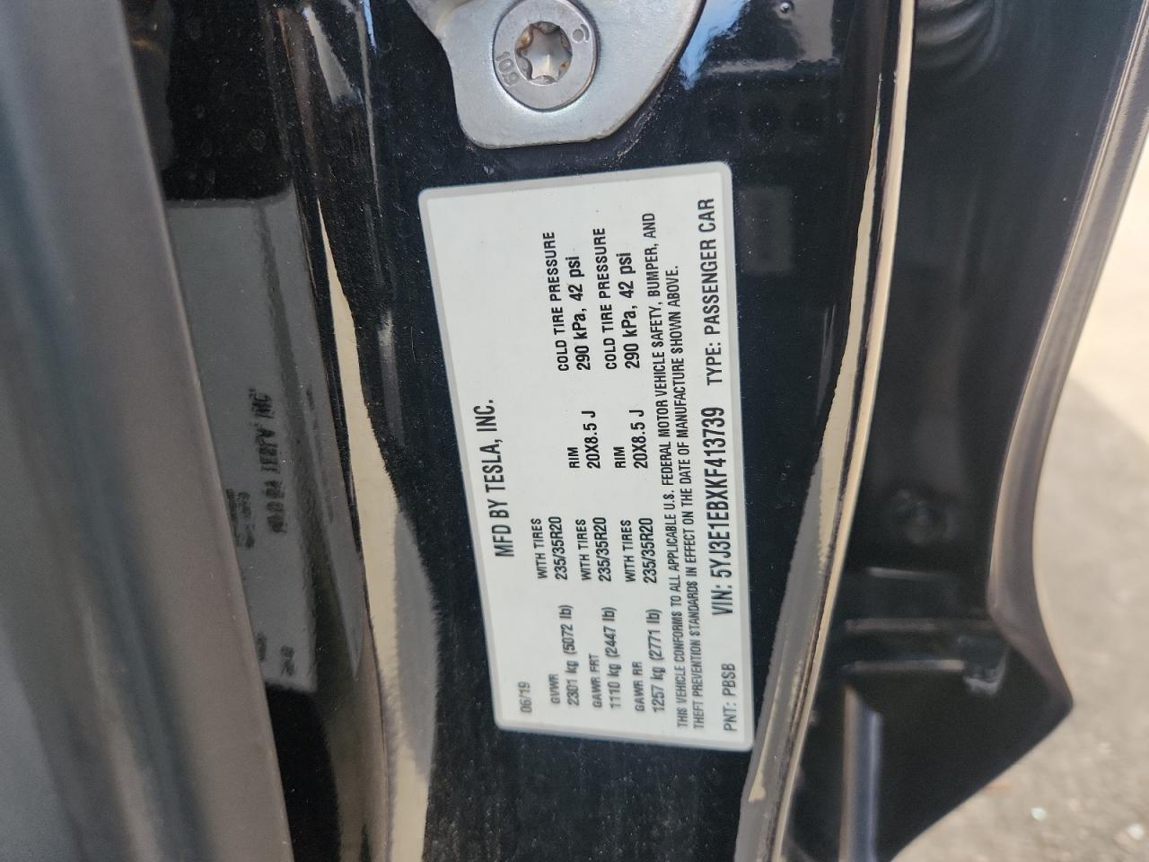 2019 Tesla Model 3 VIN: 5YJ3E1EBXKF413739 Lot: 81852345