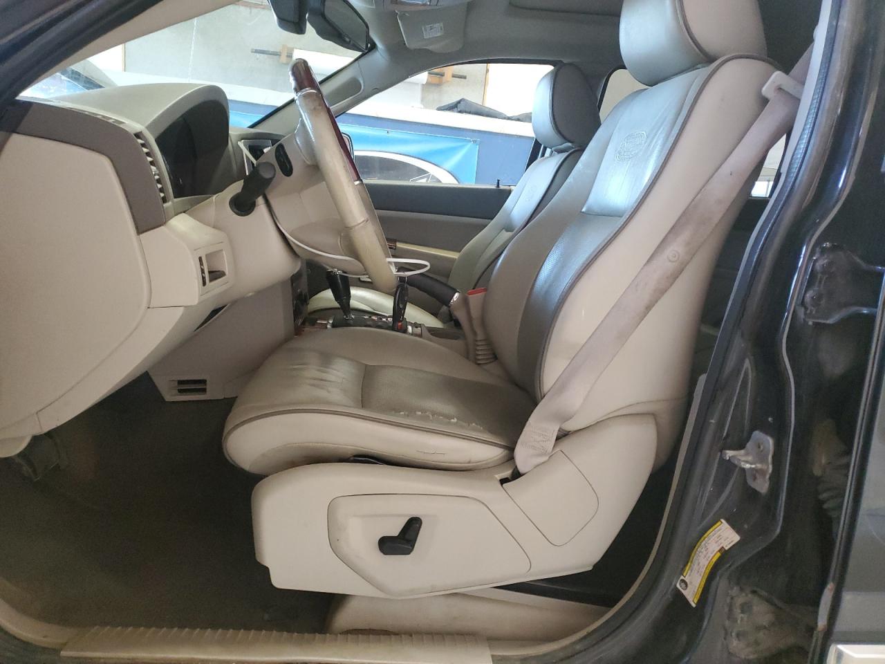 2008 Jeep Grand Cherokee Overland VIN: 1J8HR68228C136392 Lot: 83783465