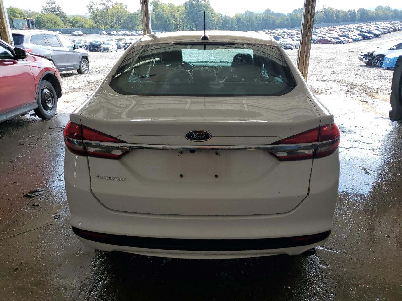 2018 Ford Fusion S VIN: 3FA6P0G72JR125713 Lot: 82088185