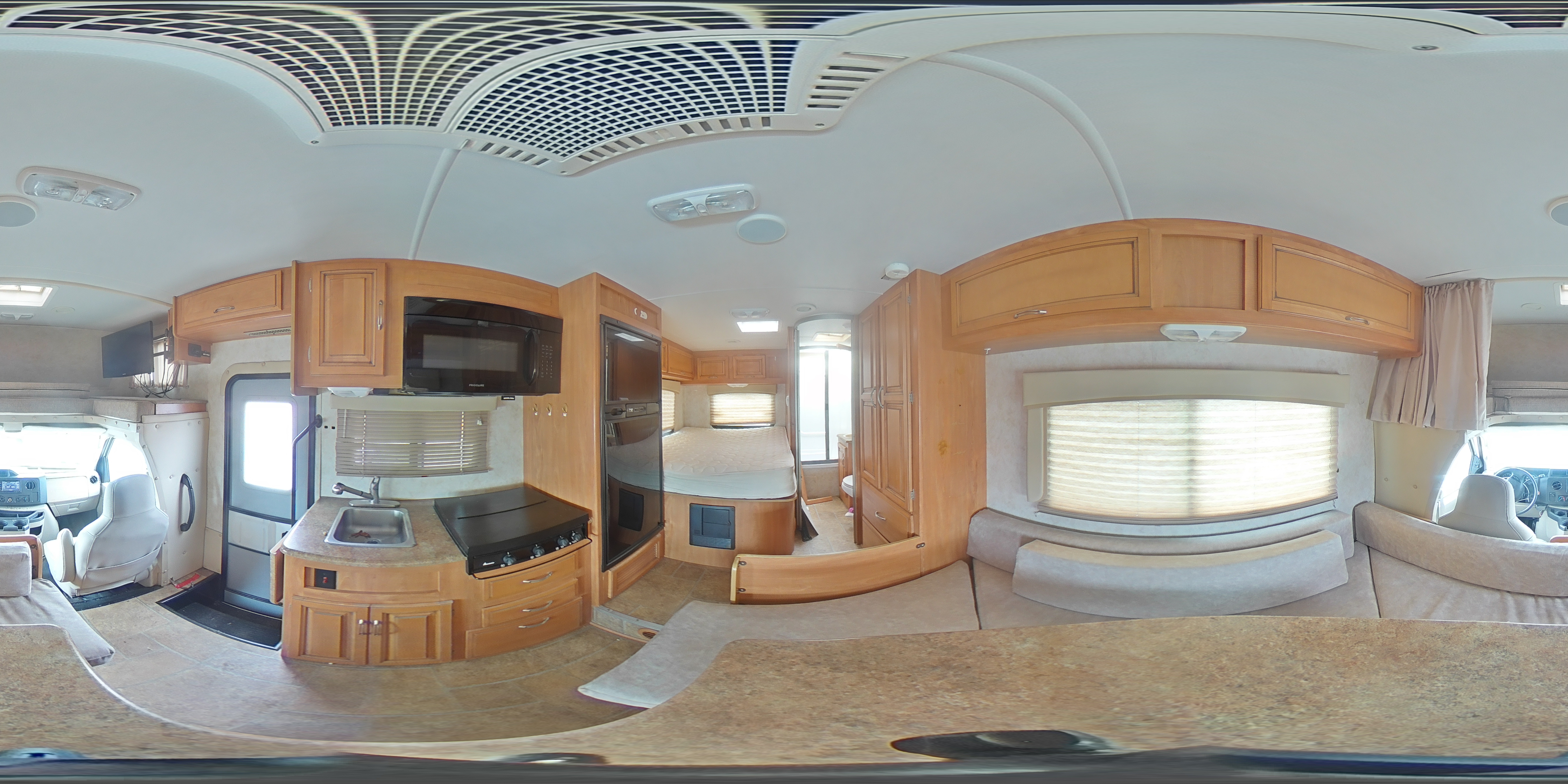 2011 Ford Econoline E350 Super Duty Cutaway Van VIN: 1FDWE3FS1BDA13126 Lot: 81740495