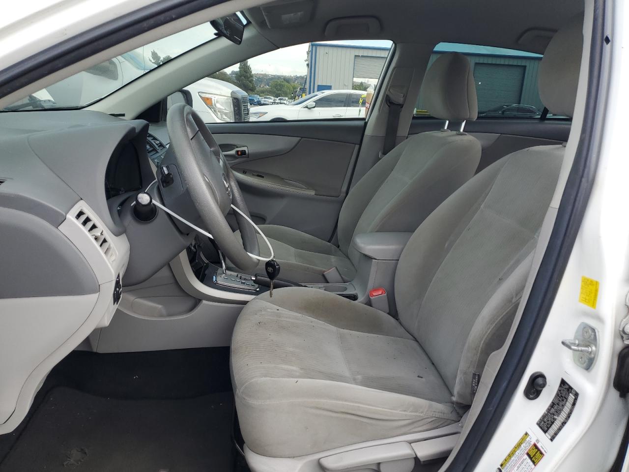 2010 Toyota Corolla Base VIN: 2T1BU4EE3AC505451 Lot: 84414755