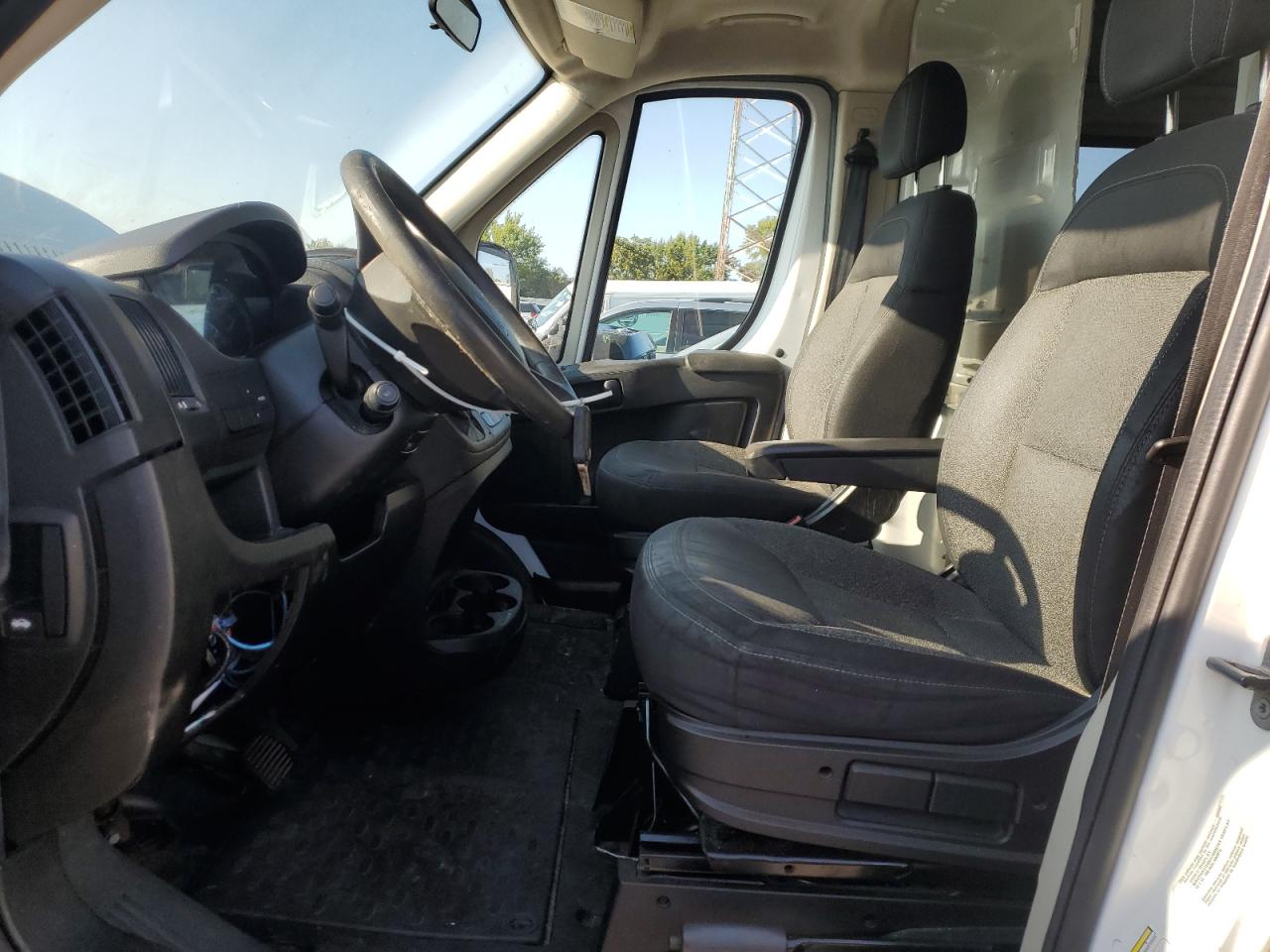 2015 Ram Promaster 2500 2500 High VIN: 3C6TRVDG2FE513393 Lot: 92333005