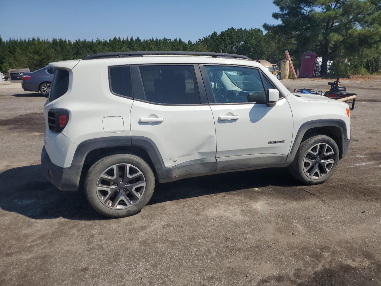 2017 Jeep Renegade Latitude white null gas ZACCJBBB8HPF30243 photo #4