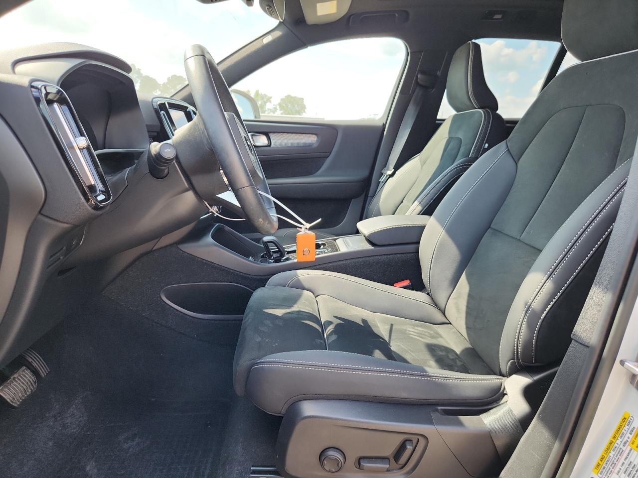 2023 Volvo Xc40 Plus VIN: YV4L12UW2P2049894 Lot: 71541845