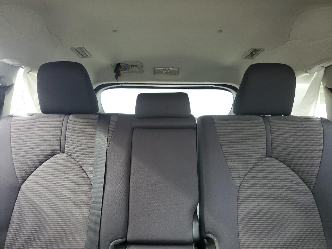 2022 Toyota Highlander L VIN: 5TDBZRBH5NS209468 Lot: 81022355