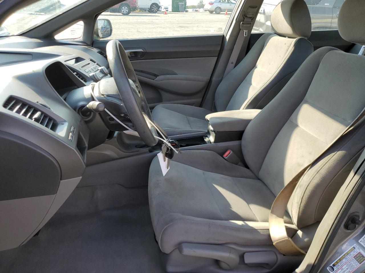 2008 Honda Civic Lx VIN: 1HGFA165X8L090091 Lot: 81244375