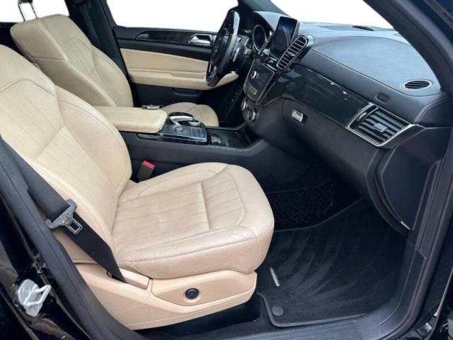 Паркетники MERCEDES-BENZ GLS-CLASS 2017 Черный