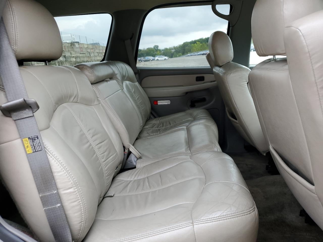 2002 Chevrolet Tahoe K1500 VIN: 1GNEK13Z32J332146 Lot: 83796315