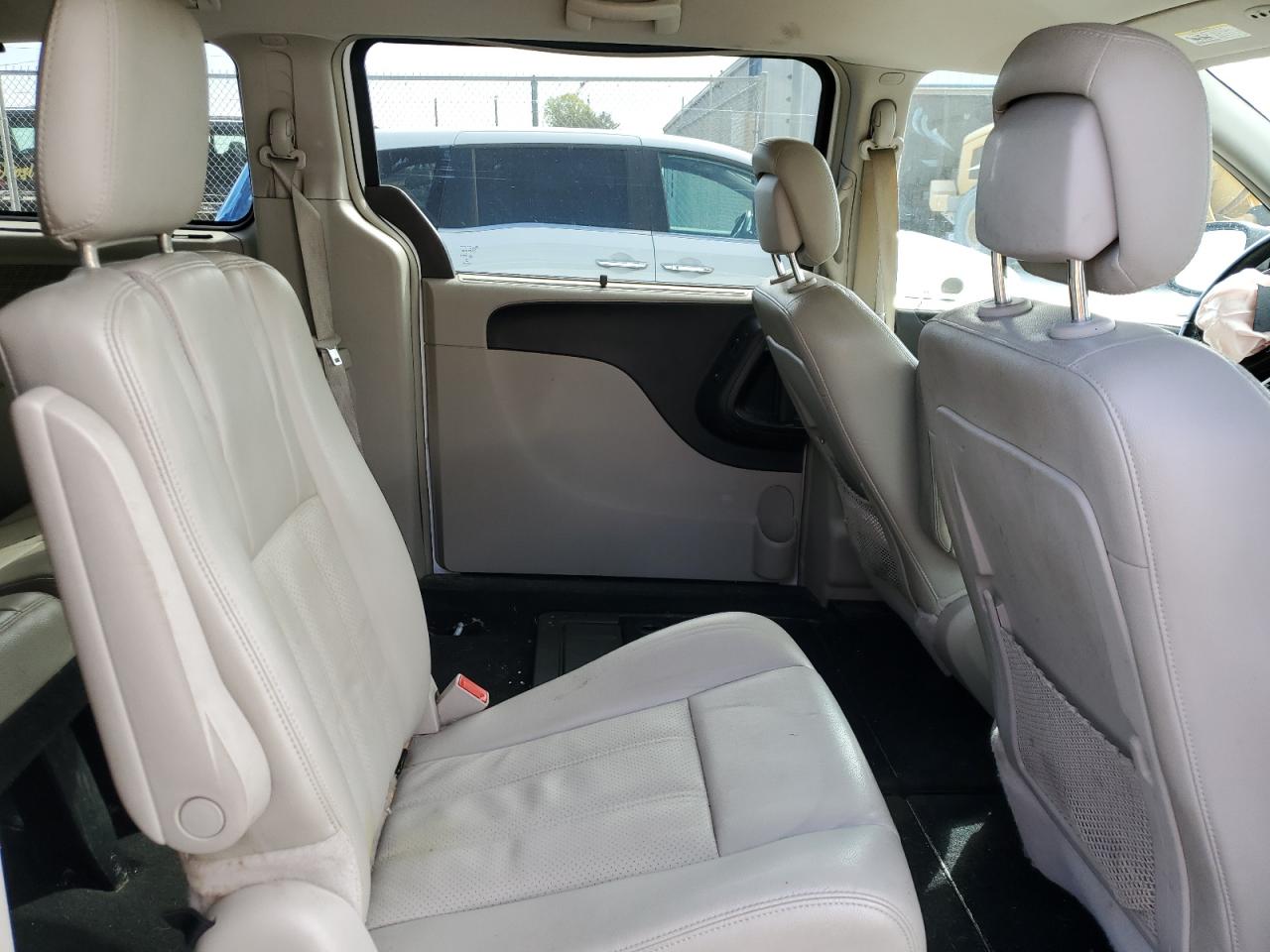 2013 Chrysler Town & Country Touring L VIN: 2C4RC1CG7DR815756 Lot: 80027205