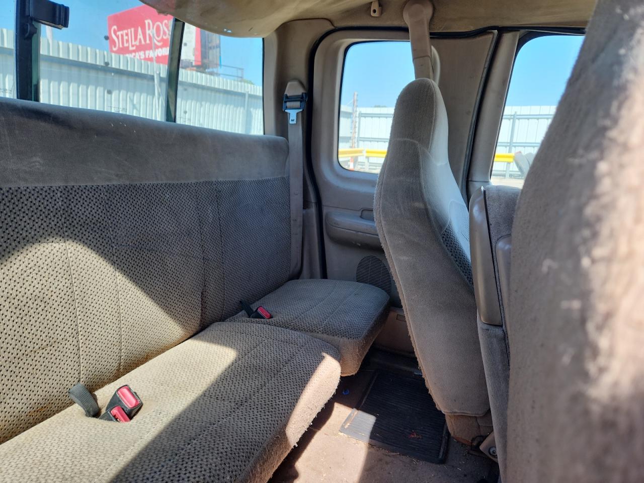 1999 Ford F150 VIN: 2FTZX1727XCA38909 Lot: 84023935