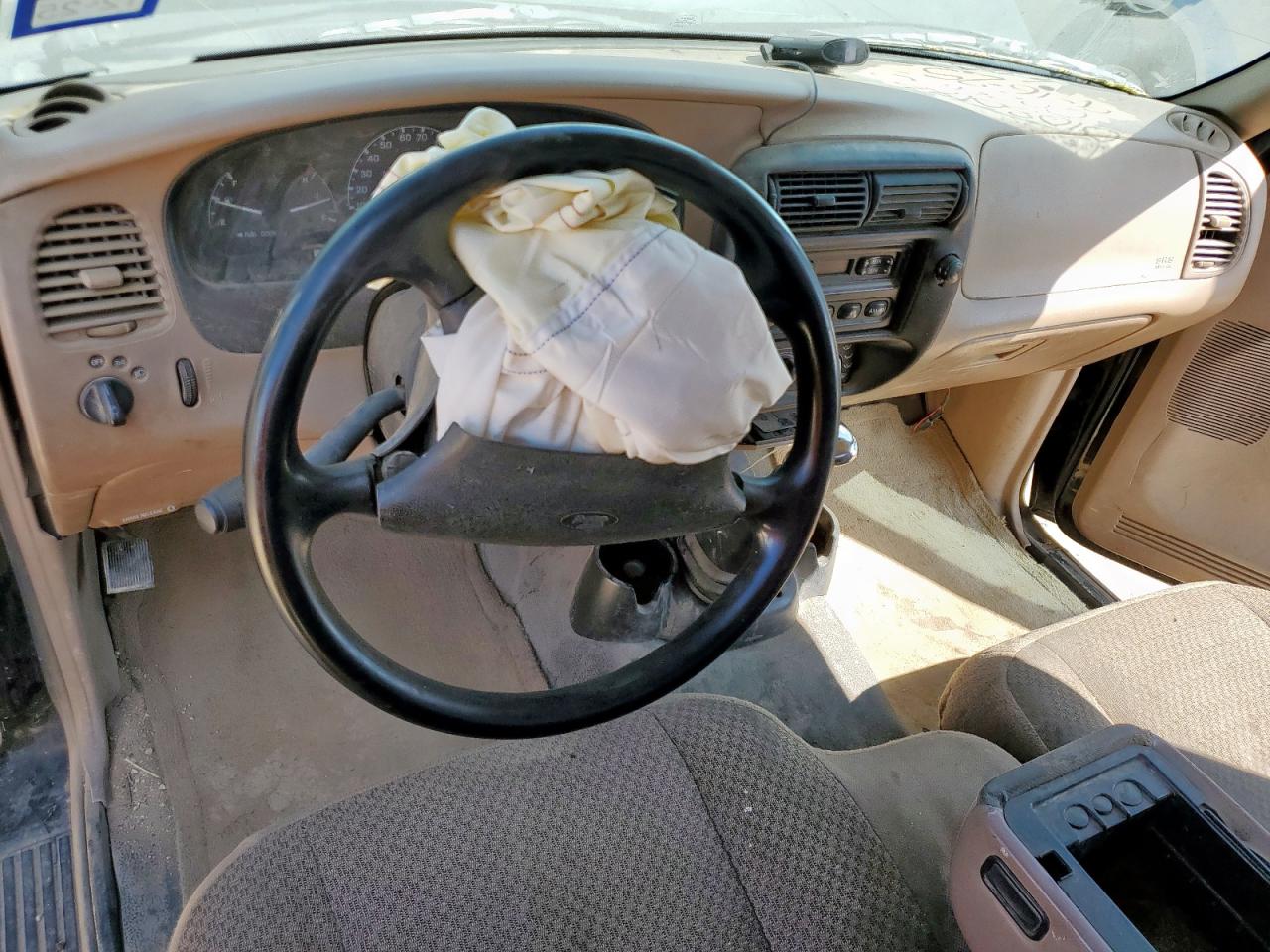 1999 Ford Ranger VIN: 1FTYR10CXXPC02466 Lot: 84212925