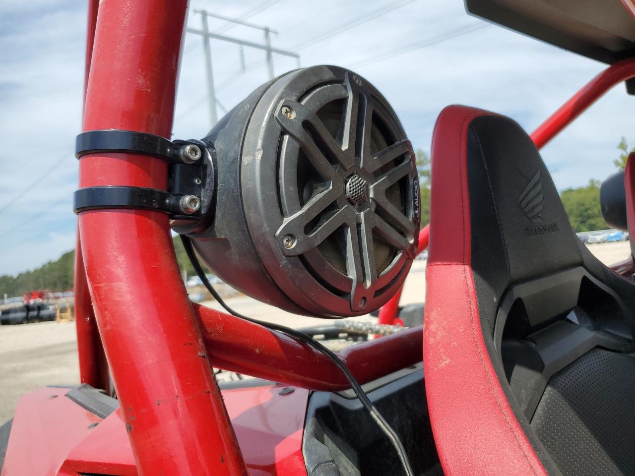 2021 Hond Sxs1000S2R Talon 100 VIN: 1HFVE06EXM4100718 Lot: 81902885