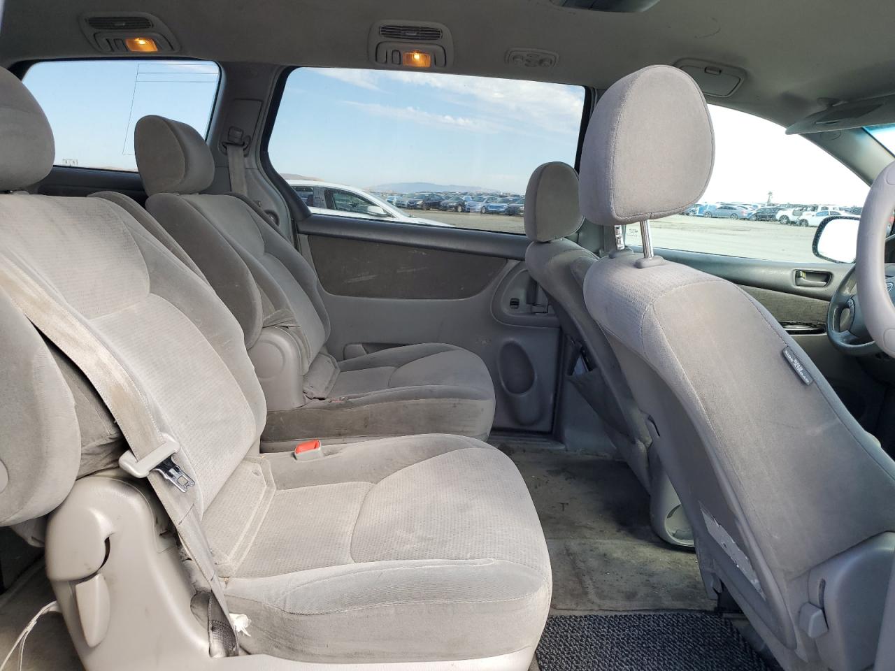 2005 Toyota Sienna Ce VIN: 5TDZA23C25S372840 Lot: 81345275