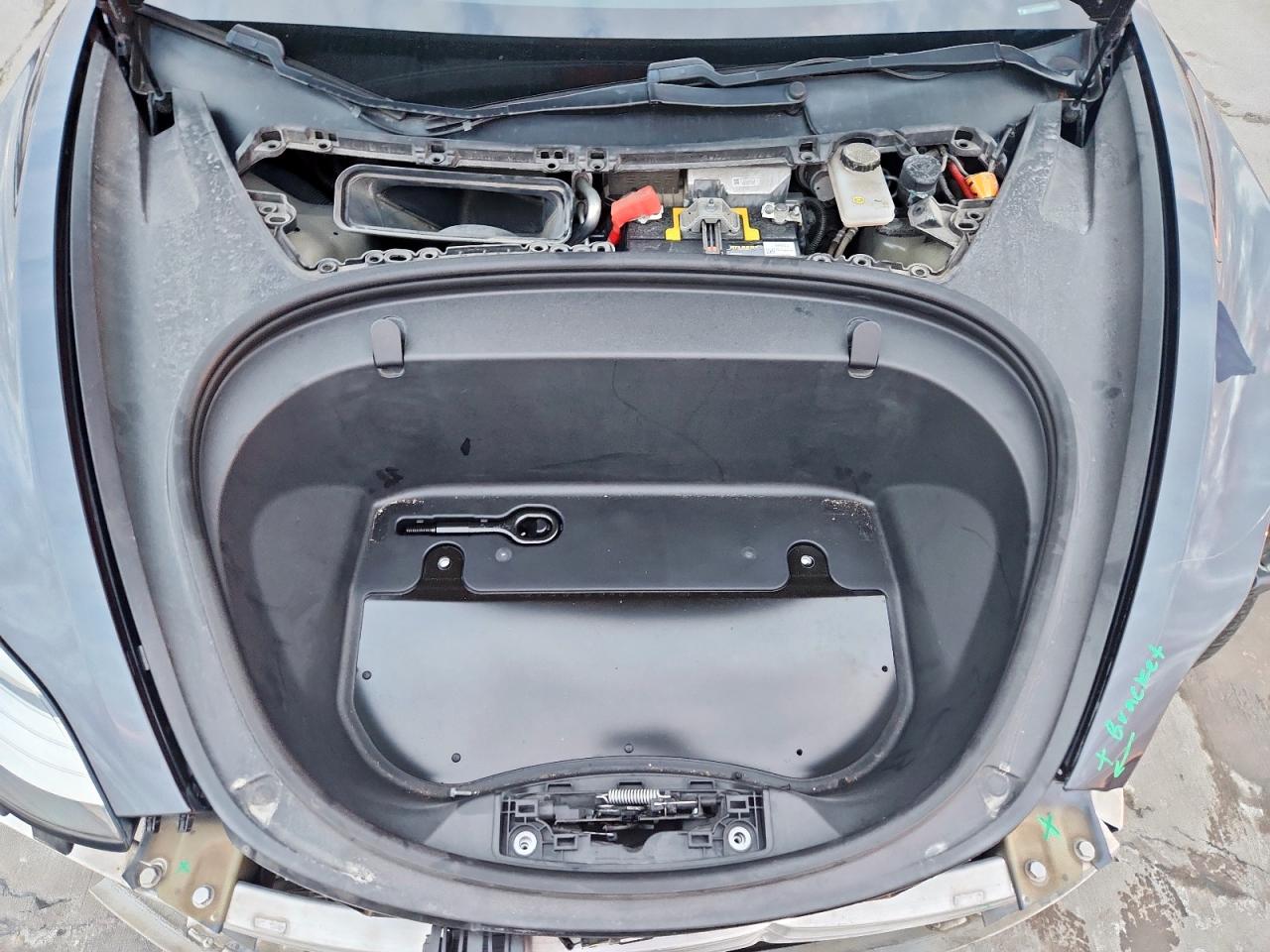 2019 Tesla Model 3 VIN: 5YJ3E1EB2KF194694 Lot: 81819135