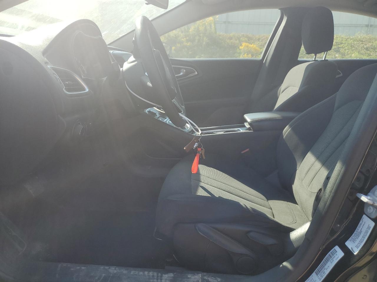 2016 Chrysler 200 Limited VIN: 1C3CCCAB7GN143051 Lot: 81277345