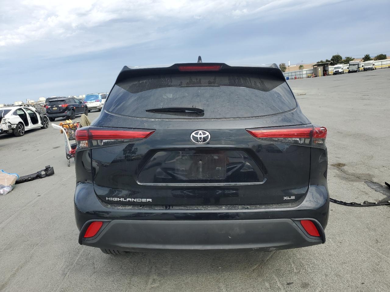 2021 Toyota Highlander Xle VIN: 5TDGZRAH4MS526552 Lot: 80711895