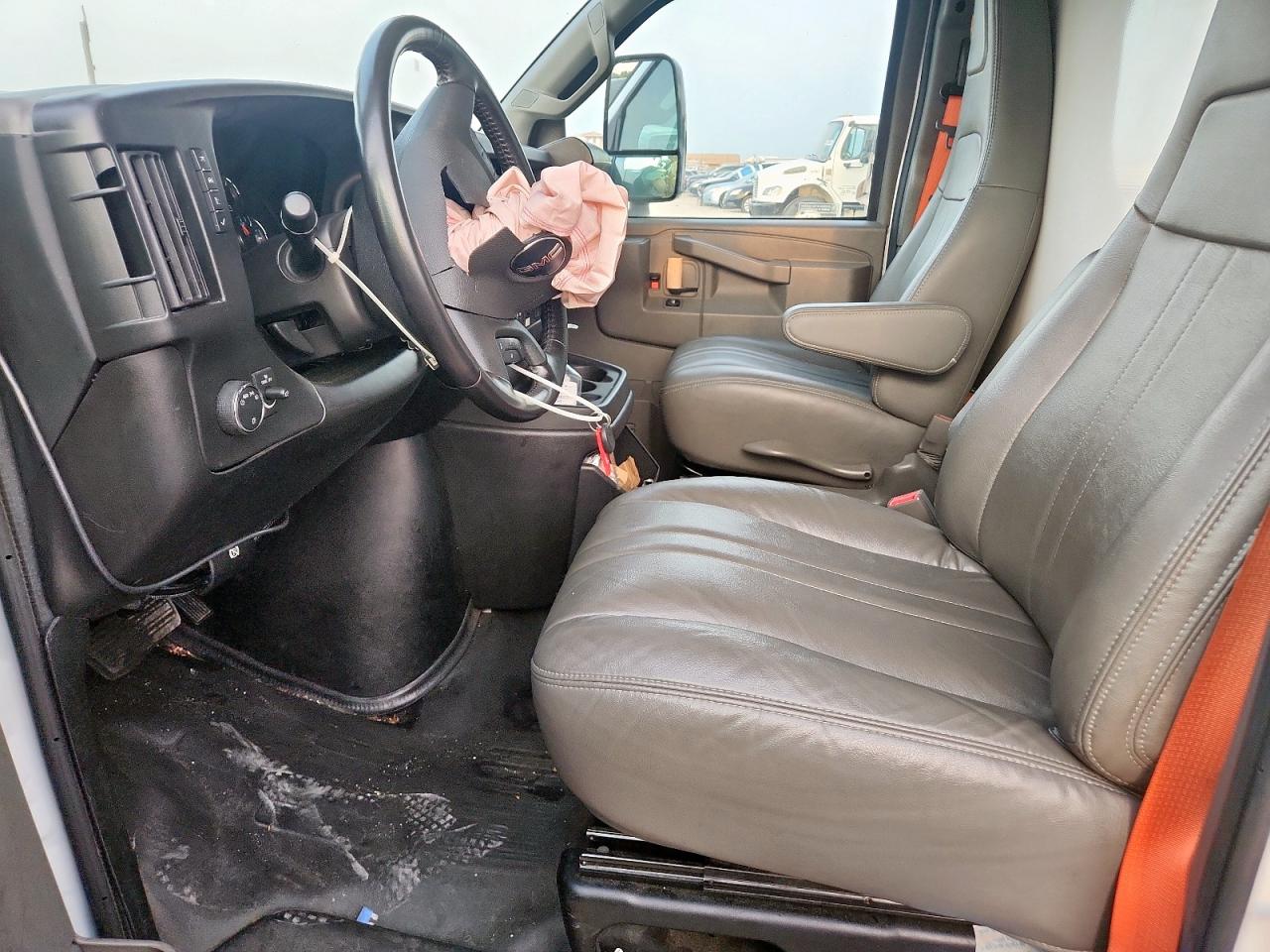 2023 GMC Savana Cutaway G3500 VIN: 1GD07RFP5P1101992 Lot: 70324875