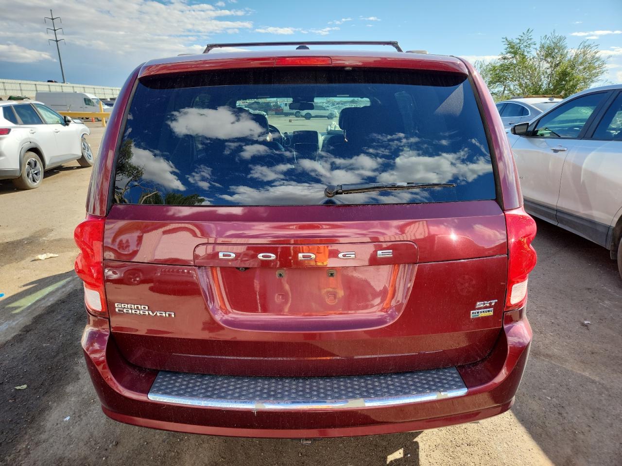 2017 Dodge Grand Caravan Sxt VIN: 2C4RDGCG2HR853000 Lot: 81190505