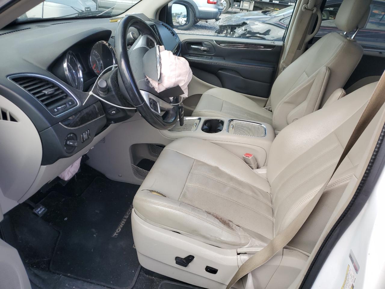 2013 Chrysler Town & Country Touring L VIN: 2C4RC1CG7DR815756 Lot: 80027205