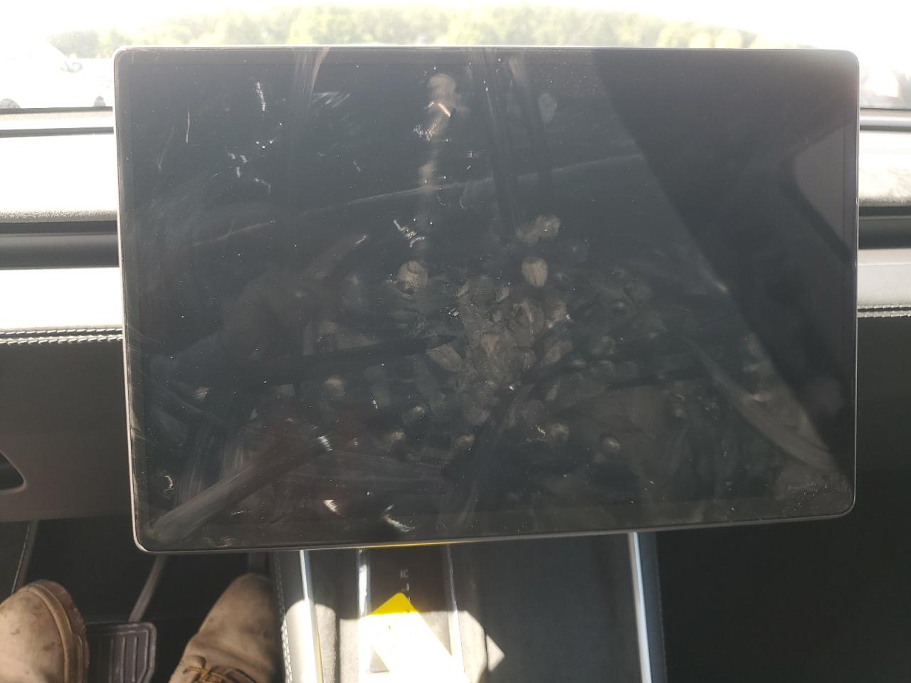 2026 Tesla Model Y VIN: 7SAYGDEE5TA381828 Lot: 81209395