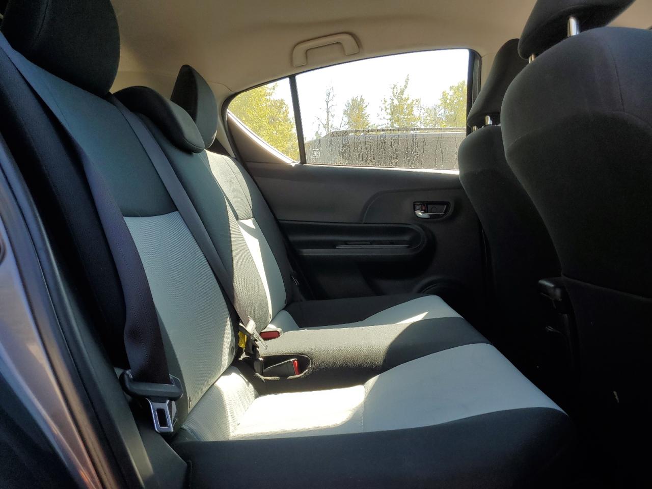 2016 Toyota Prius C VIN: JTDKDTB37G1126592 Lot: 83773155