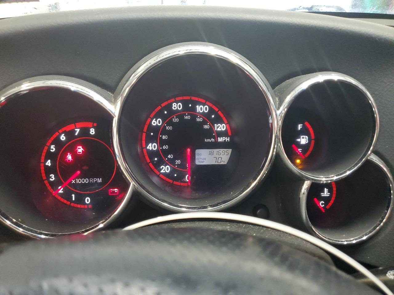 2005 Toyota Corolla Matrix Base VIN: 2T1LR30E15C498190 Lot: 83766815