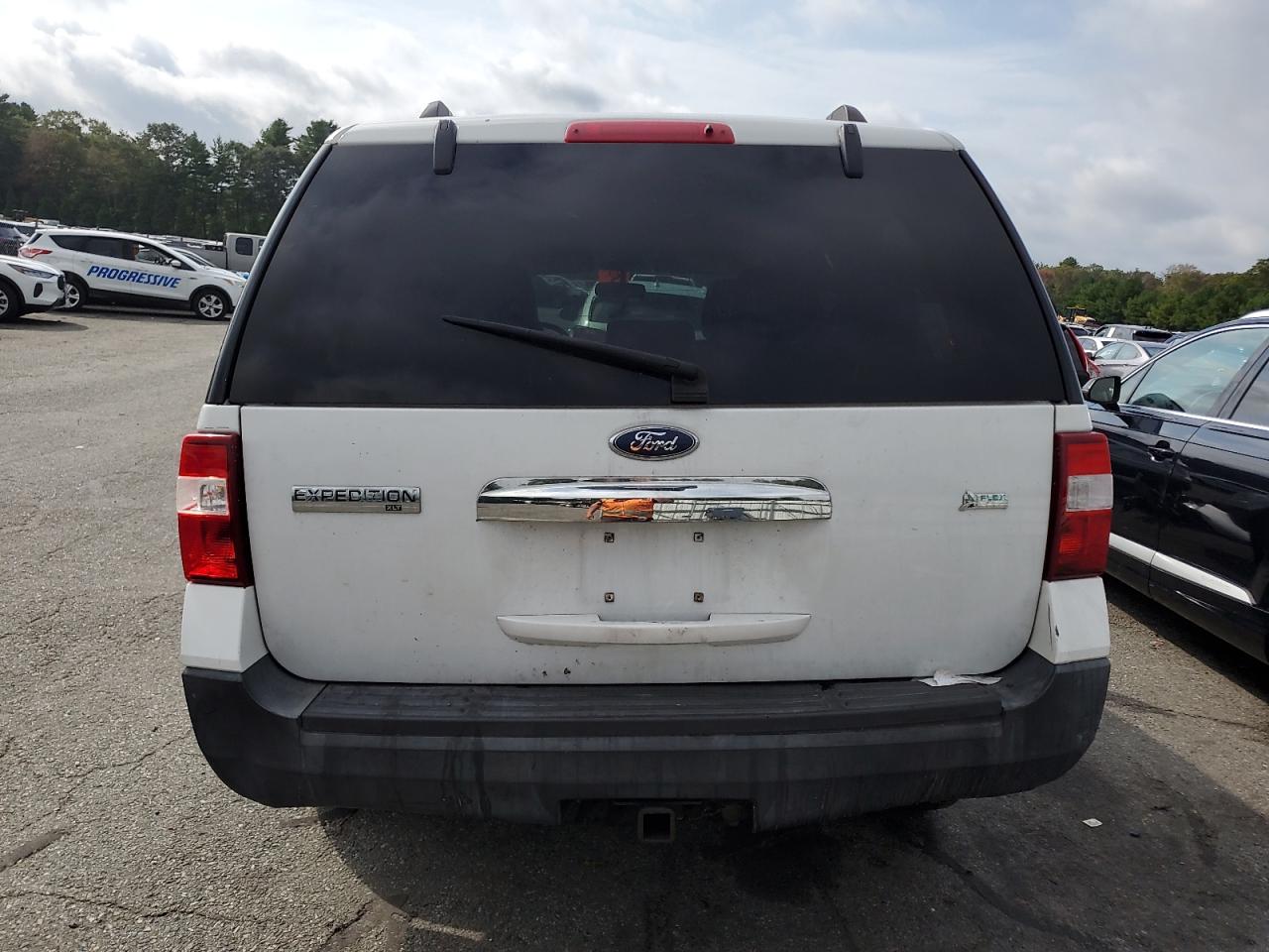 2010 Ford Expedition Xlt VIN: 1FMJU1G53AEB48742 Lot: 81100045