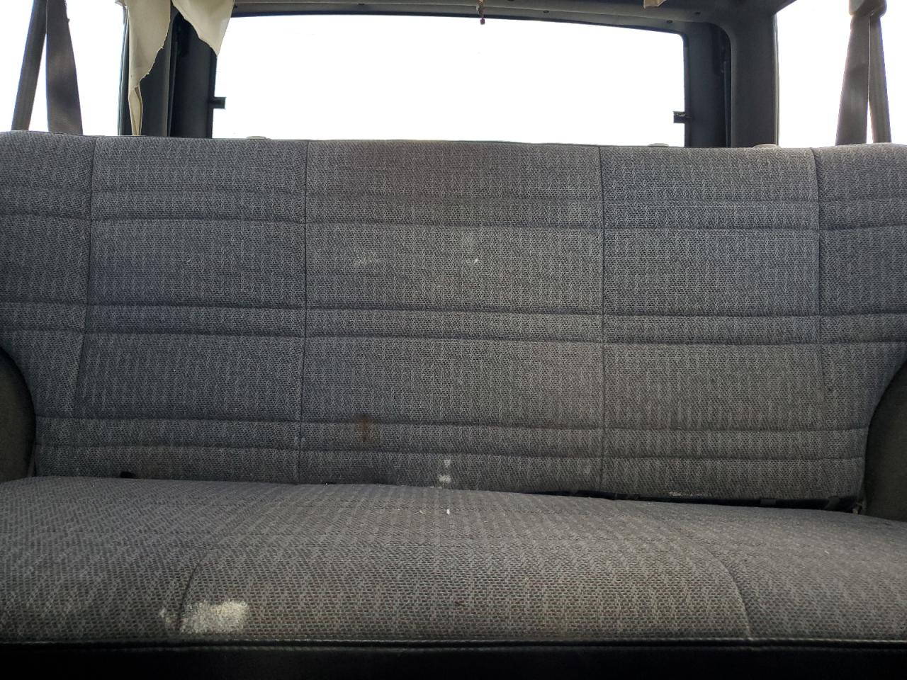 2000 Jeep Suv VIN: 1J4FF48SXYL139773 Lot: 72034105