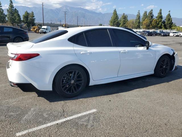  TOYOTA CAMRY 2025 Белы