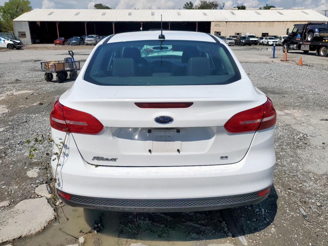 2017 Ford Focus Se VIN: 1FADP3F22HL320265 Lot: 80762535