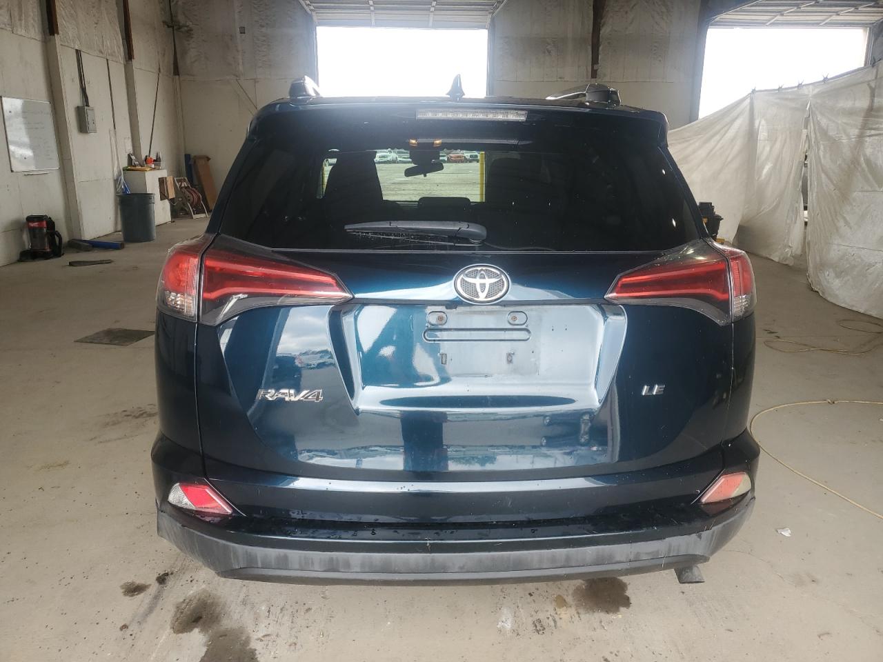 2017 Toyota Rav4 Le VIN: 2T3ZFREV0HW362612 Lot: 81423645