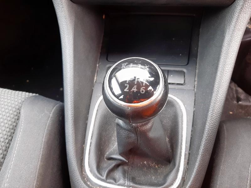 2011 VOLKSWAGEN GOLF MATCH TDI 