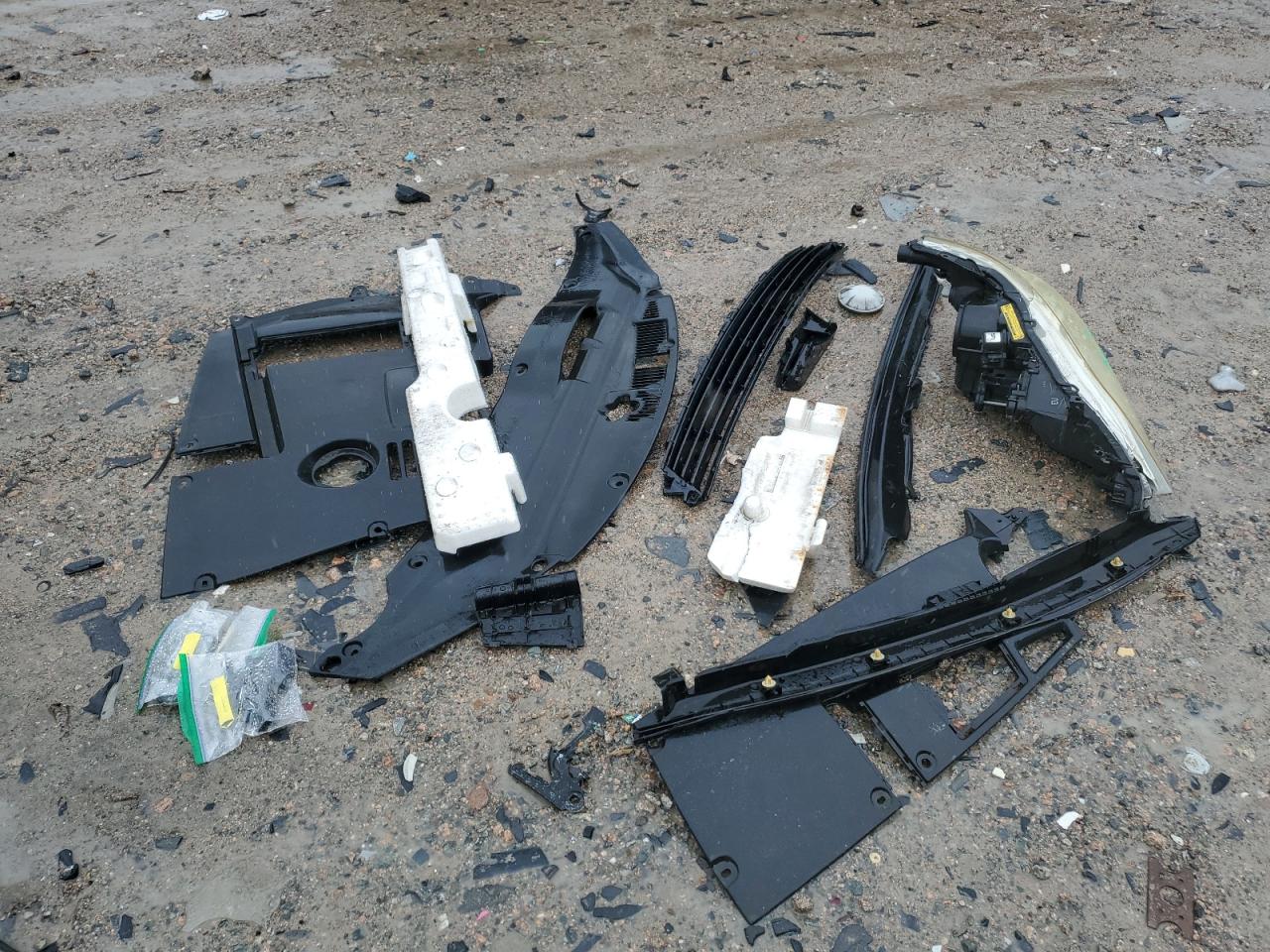 2010 Lexus Es 350 VIN: JTHBK1EG2A2400595 Lot: 71901625