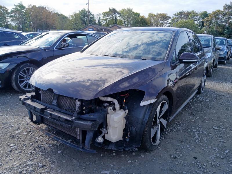 VOLKSWAGEN GOLF 2017