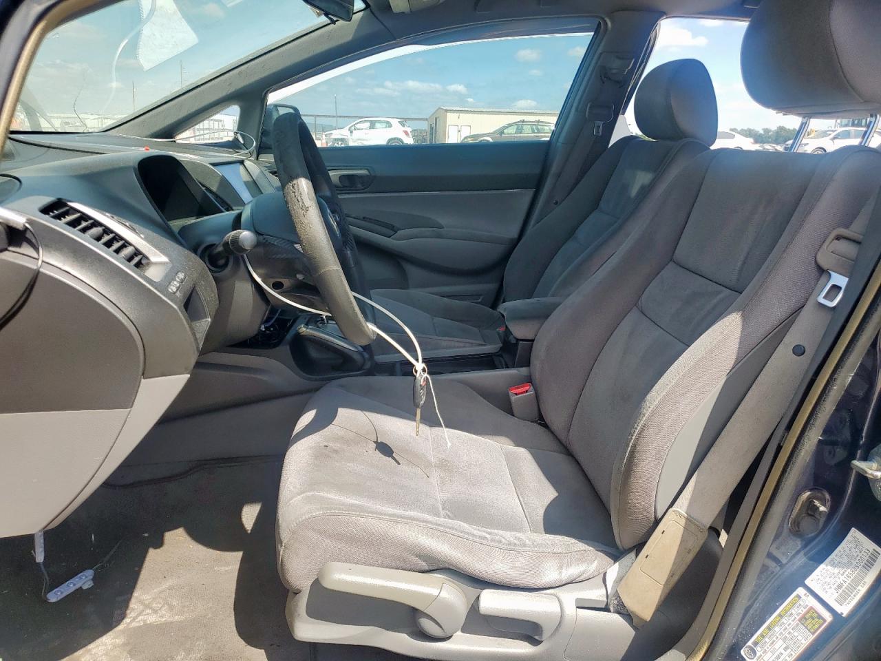 2008 Honda Civic Lx VIN: JHMFA16588S000133 Lot: 82122645