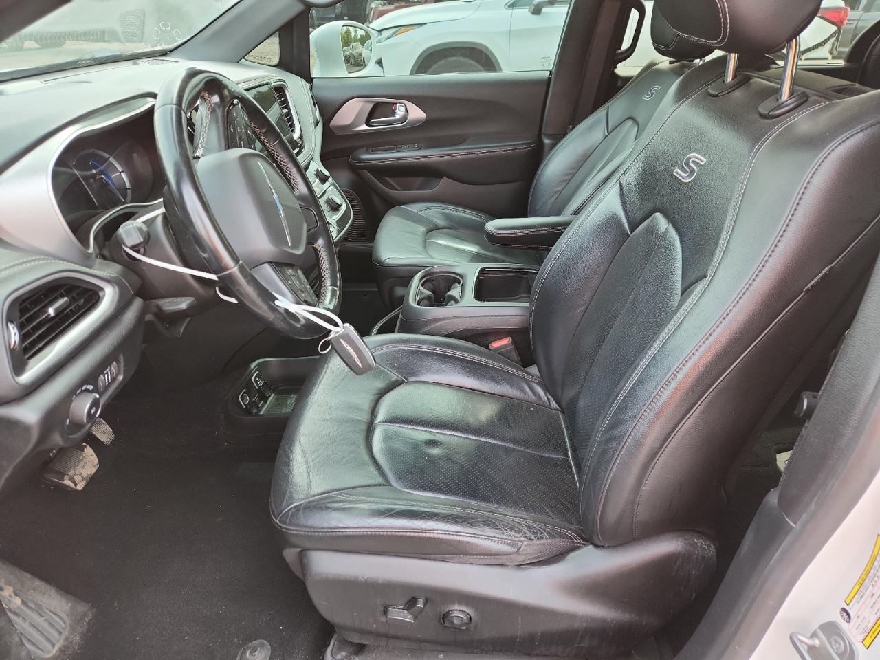 2021 Chrysler Pacifica Hybrid Touring L VIN: 2C4RC1L71MR536349 Lot: 81859875