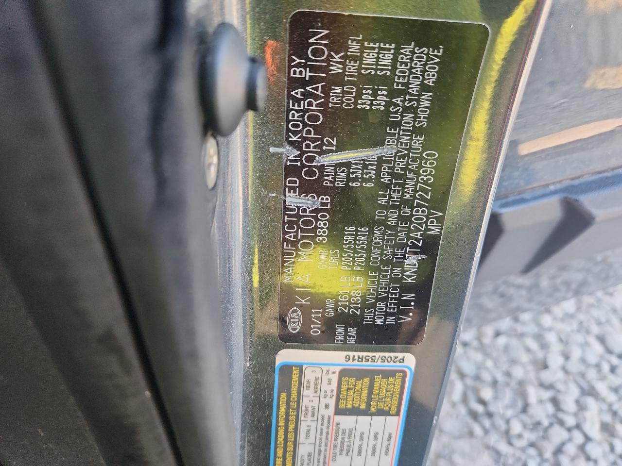 2011 Kia Soul + VIN: KNDJT2A20B7273960 Lot: 80217005