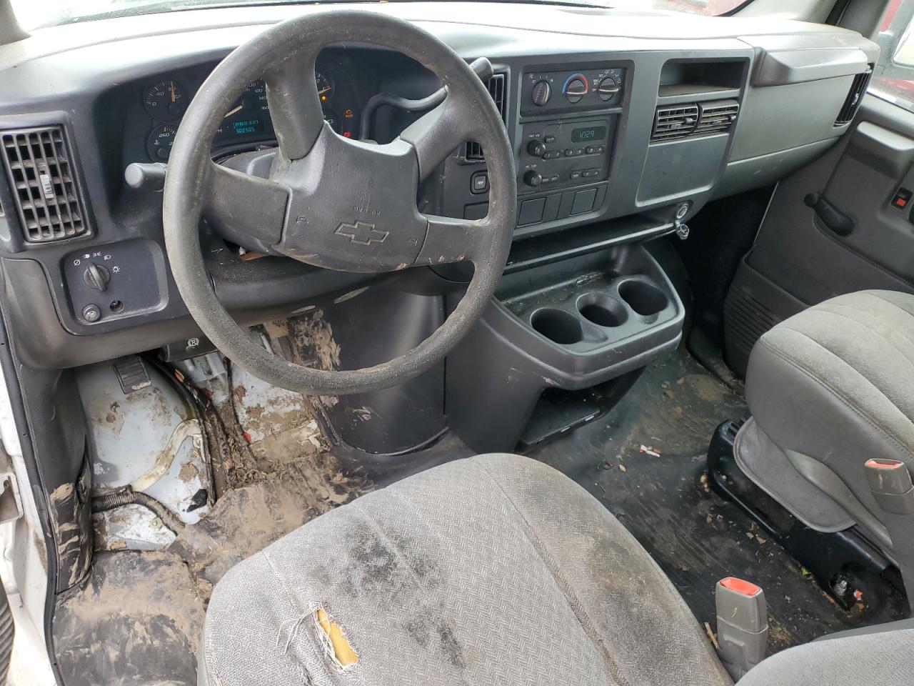 2007 Chevrolet Express G2500 VIN: 1GCGG25V871223885 Lot: 92884355