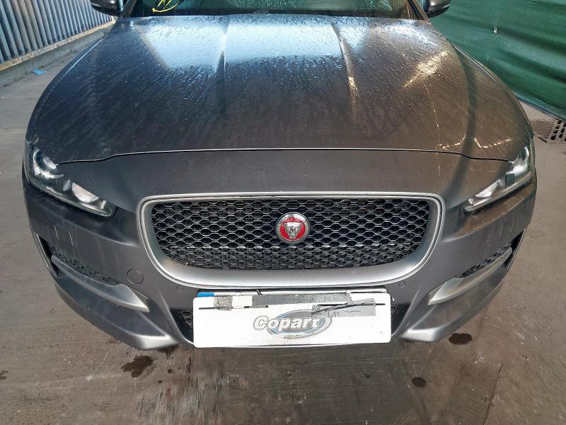 2016 JAGUAR XE R-SPORT D AUTO 