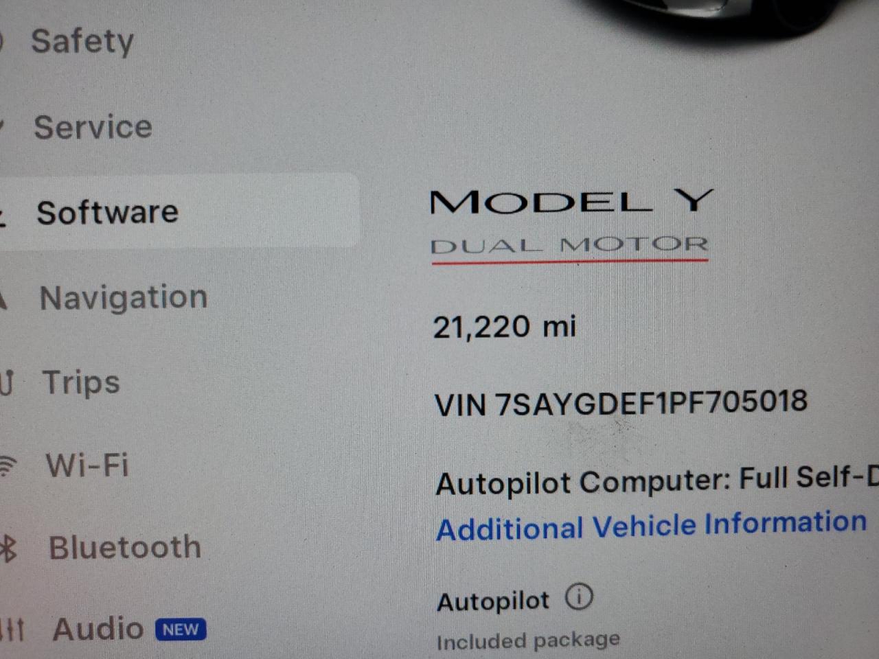 2023 Tesla Model Y VIN: 7SAYGDEF1PF705018 Lot: 82044395