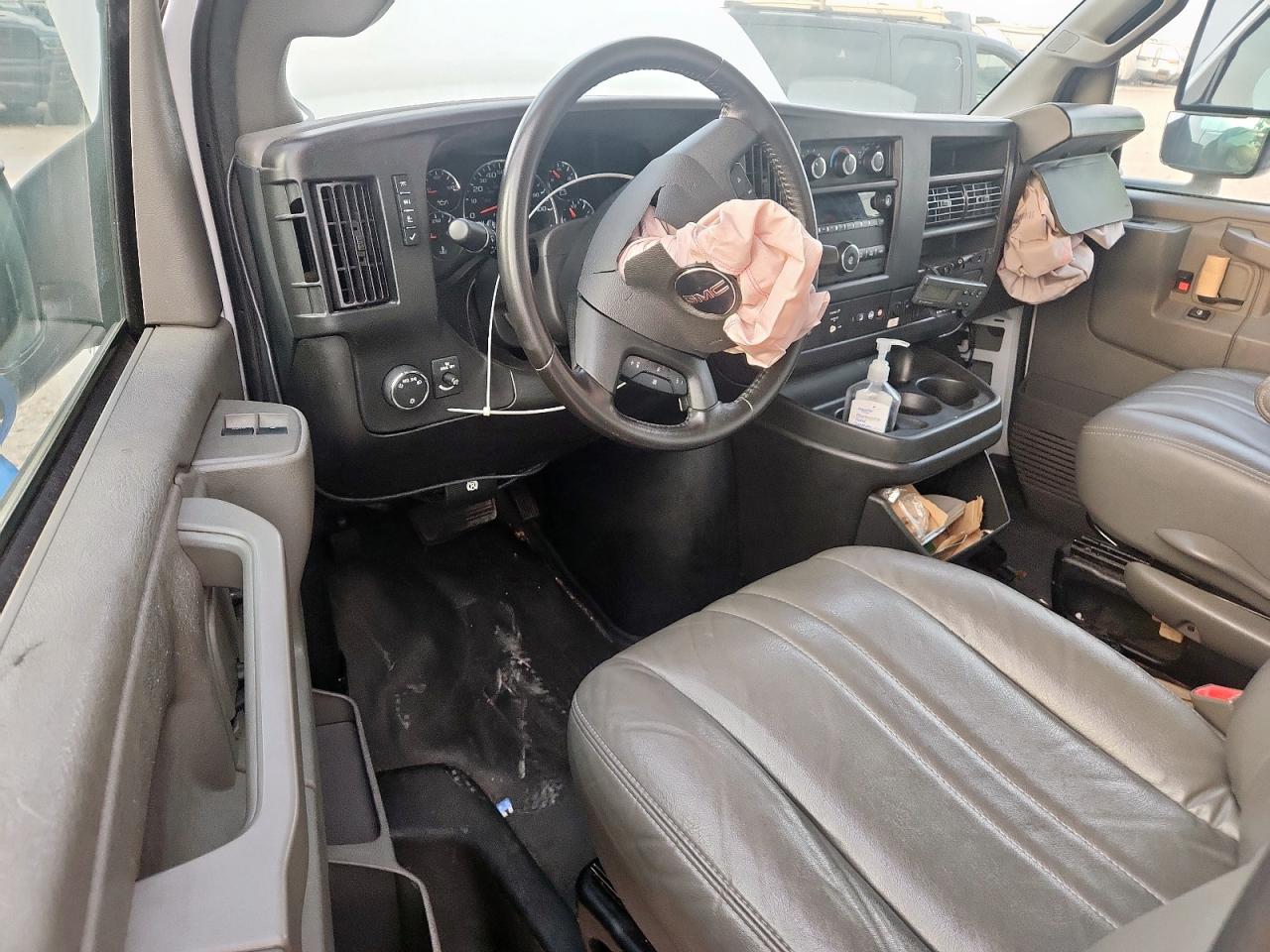 2023 GMC Savana Cutaway G3500 VIN: 1GD07RFP5P1101992 Lot: 70324875