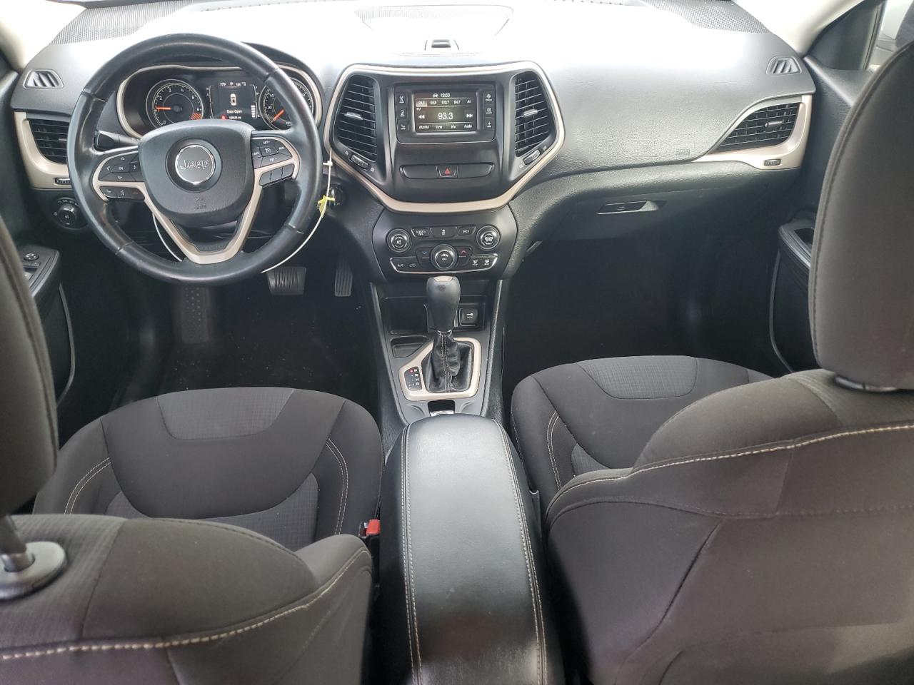 2015 Jeep Cherokee Latitude VIN: 1C4PJLCB4FW741896 Lot: 81921205