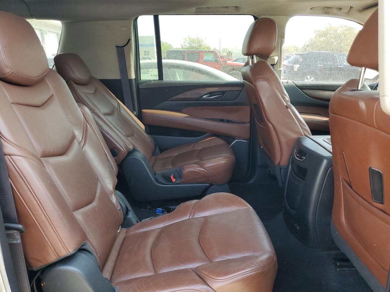 2015 Cadillac Escalade Esv Luxury VIN: 1GYS4SKJ6FR638945 Lot: 81321525