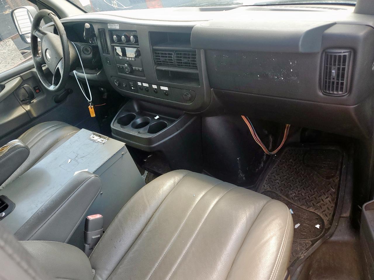 2013 Chevrolet Express G2500 VIN: 1GCWGFCA8D1902814 Lot: 48370475