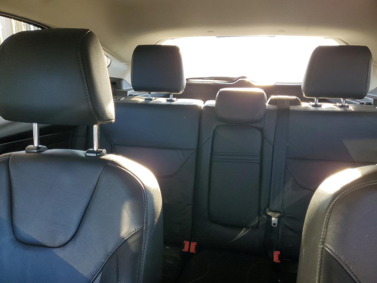 2015 Ford Focus Se VIN: 1FADP3K28FL361020 Lot: 81883535